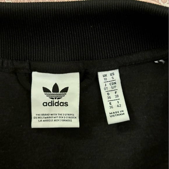 Black adidas vintage zip up - Picture 2 of 2